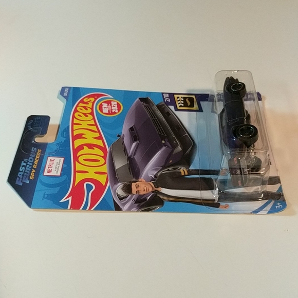 Hot Wheels ION Motors Thresher - Picture 4 of 8